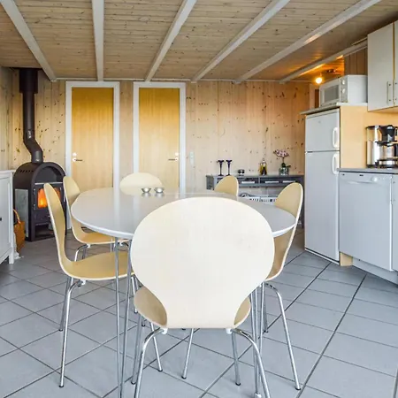 Three-bedroom In * Hemmet