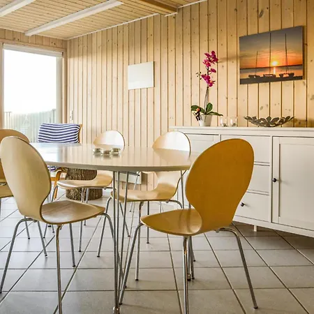 Ferienhaus Three-bedroom In *