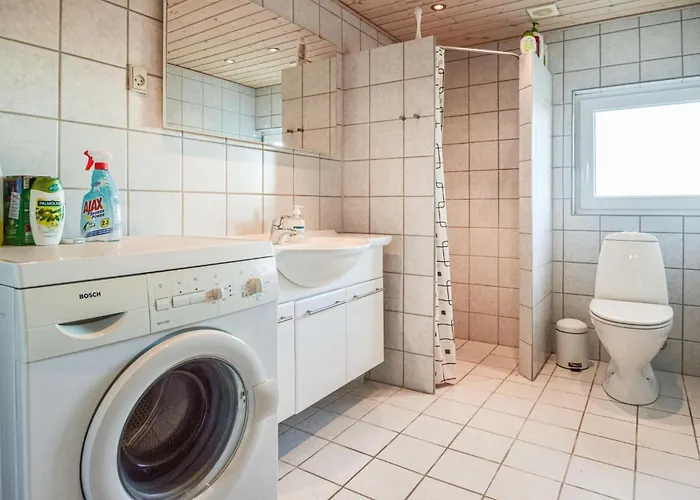 Three-bedroom In Semesterbostad *