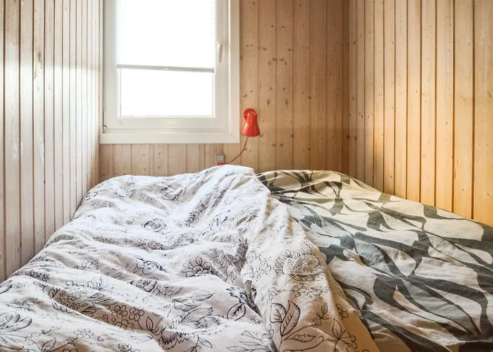 Three-bedroom In Semesterbostad