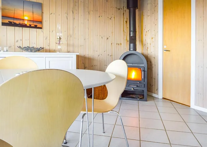 Semesterbostad Three-bedroom In Hemmet