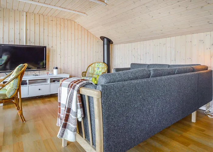 Three-bedroom In * Hemmet